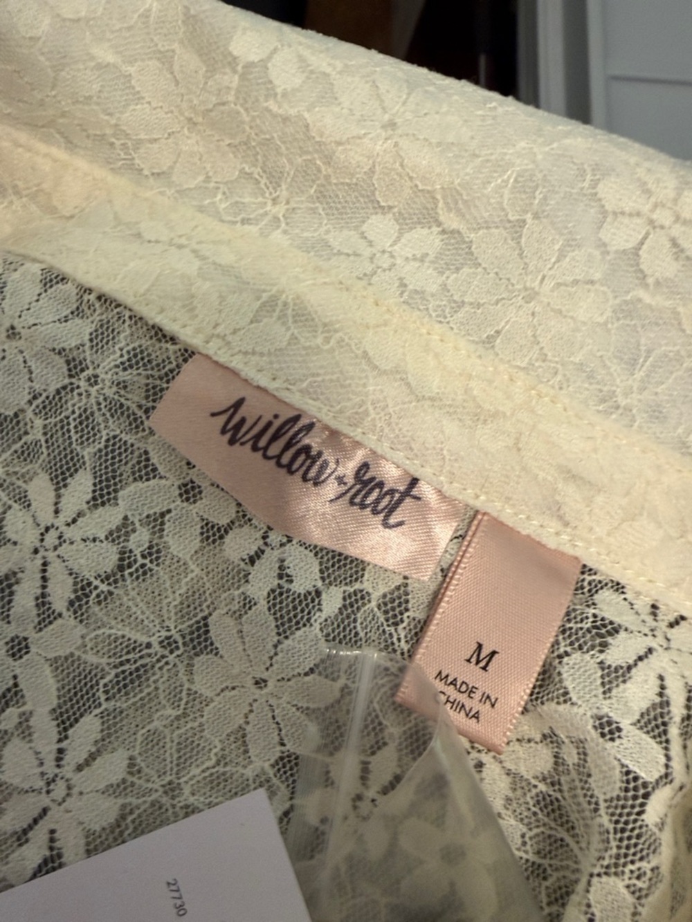 Willow & root Women's Ivory Lace Button-Front Blouse - L - Picture 7 of 9